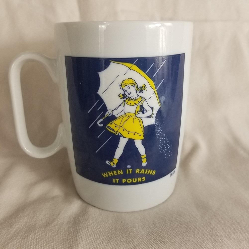 Mug Morton Salt Girl Coffee When It Rains It Pours 1956 Japan White Blue Vintage